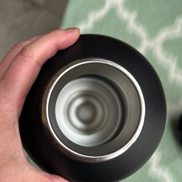 60 oz stainless insulated Water Bottle - Picture 5 of 8